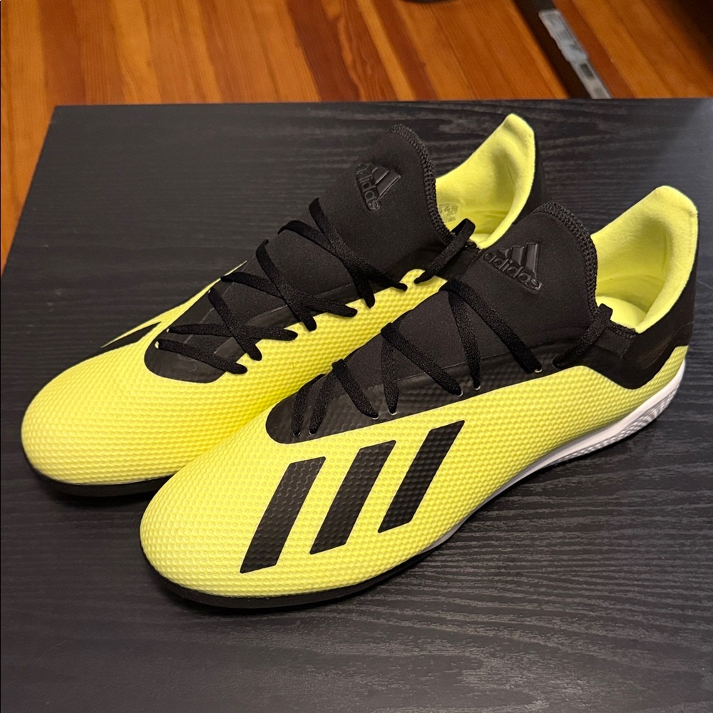 Adidas Men's Black and Neon Yellow Soccer Cleats